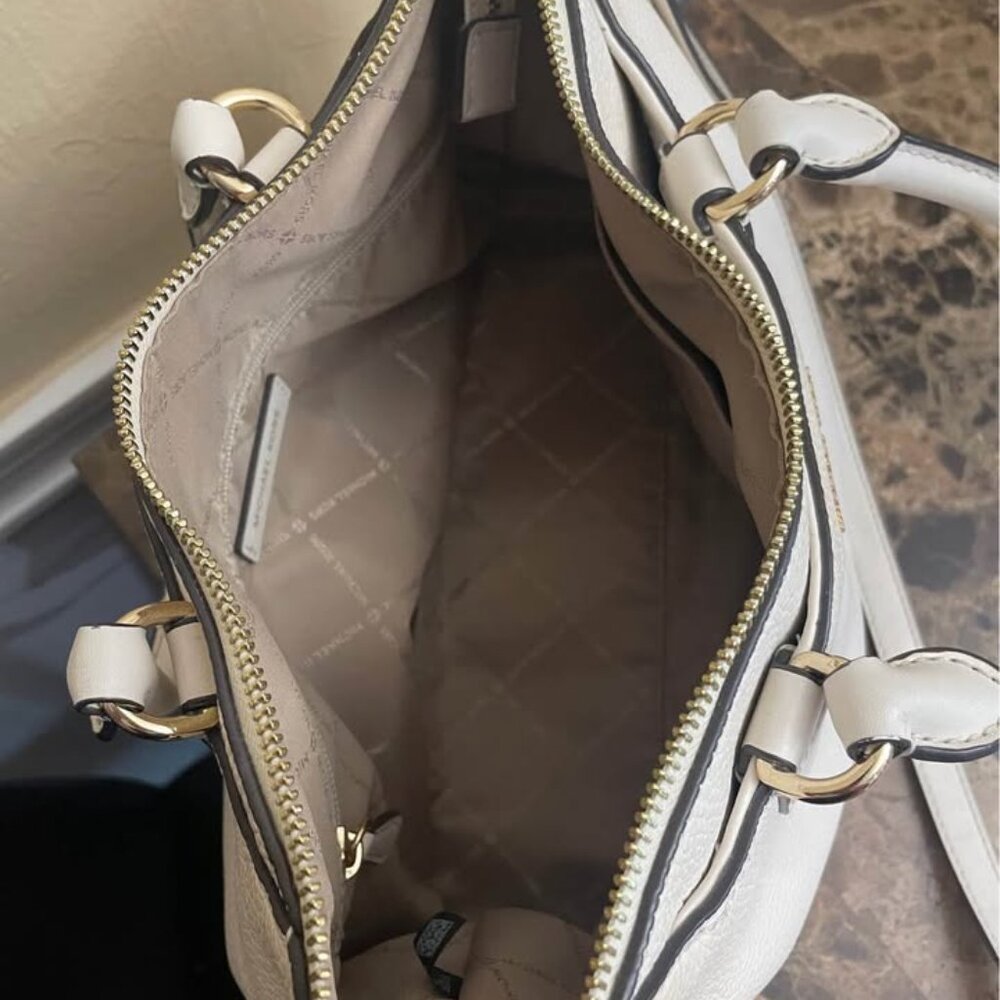 Michael Kors Austen Leather Satchel Medium Handbag - Picture 4 of 5
